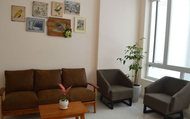 V&B House