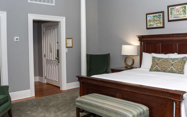 East Bay Inn, Historic Inns of Savannah Collection
