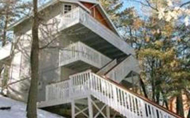 RedAwning Ski Big Bear Chalet