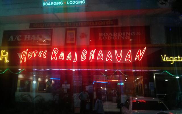 OYO 5377 Hotel Raaj Bhaavan