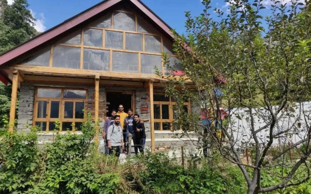 Stonedage Cafe And Inn