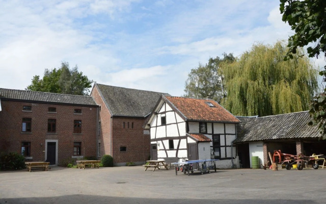 hotelImage