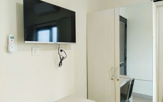 Yayah Guest House Syariah by Cocotel