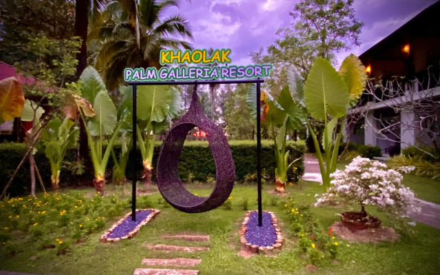 Palm Galleria Resort