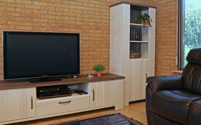 Attractive Holiday Home With Sauna in Ouddorp