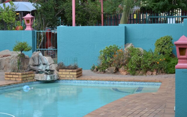 Africa Emerald at 47 Petronella