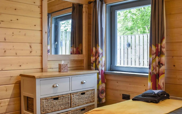 Oak Lodge - UK30005