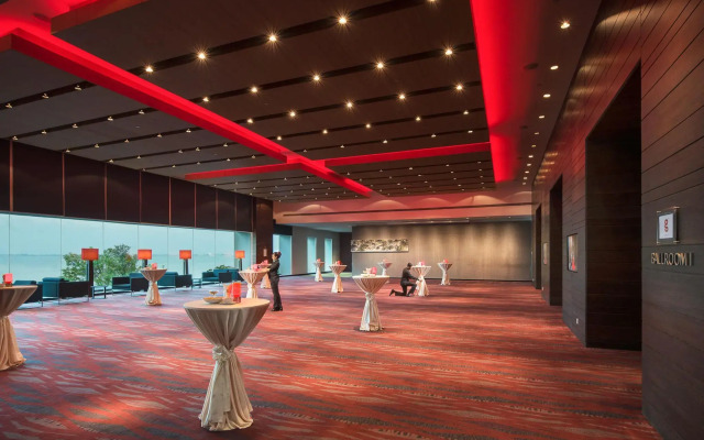 G Hotel Gurney
