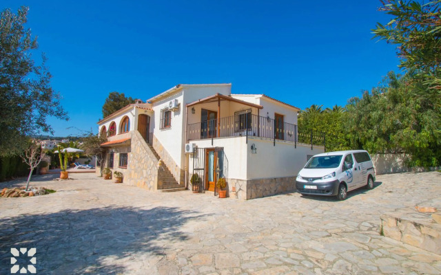 Villa Hugo 11 by Abahana Villas