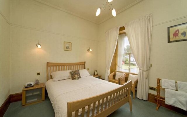 The Old Manse