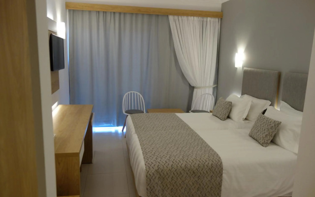 Rhodos Horizon City- Adults only