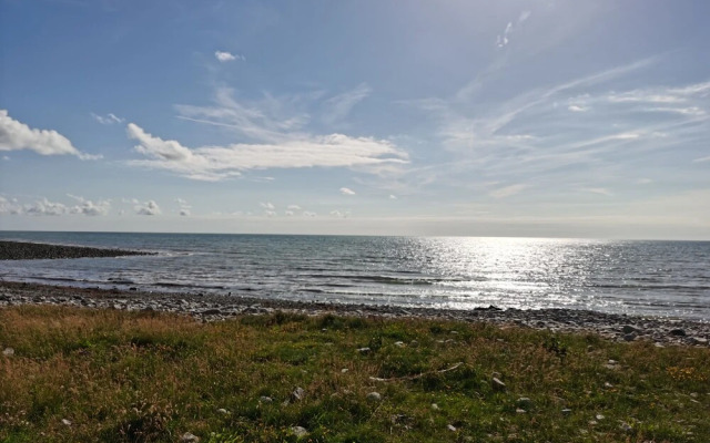 Sea and Mountain View Sunbeach Holiday Snowdonia