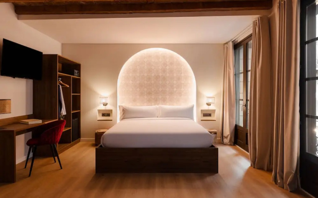 Los Arcos Hotel Gothic Quarter, Sonder
