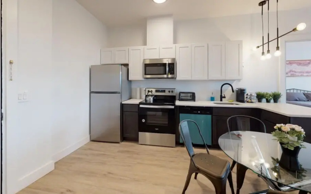 Luxury 2BR 30 Mins to Manhattan Evonify