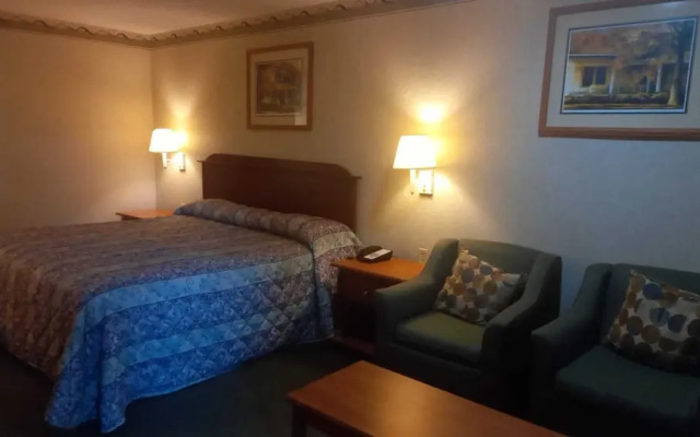 Traveler Inn and Suites