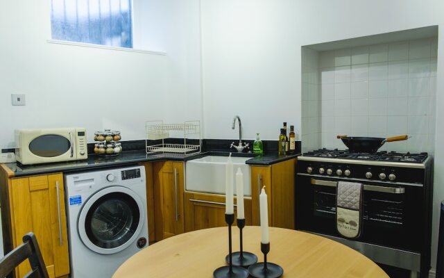 St John's Cottage - Simple2let Serviced Apartments