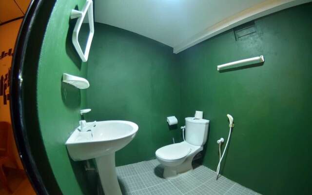 Royal Waves Negombo