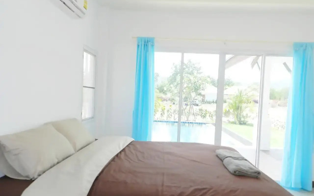 Cha-am Pool Villa