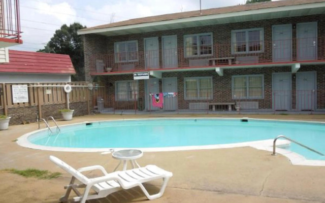 Capt. John Smith Inn