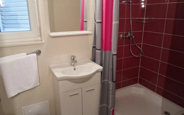 House Karlo Apartments