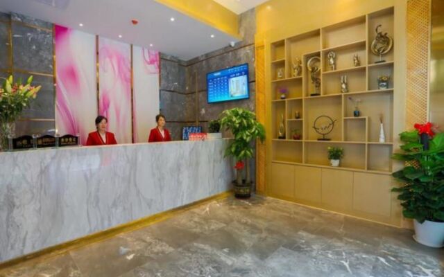 Shenzhen Huazi Hotel