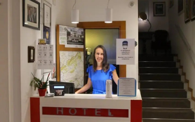 Hotel Mezzaluna