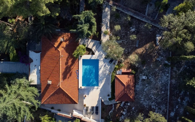 Villa Nada - Unique and Artistic