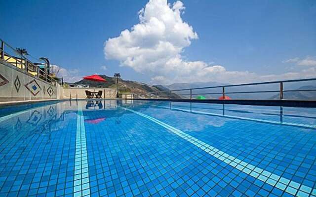 Chun Jing Hillview Villa