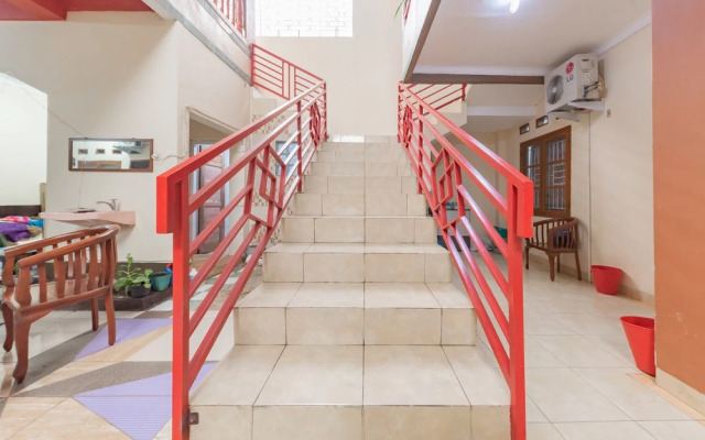 RedDoorz Syariah near Alun Alun Sumedang