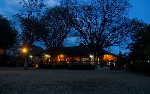 Jacaranda Lake Elementaita Lodge