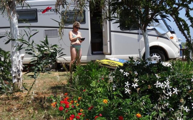 Mavi Cennet Camping Pansiyon