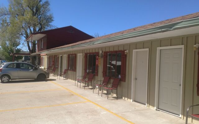 Roundtop Mountain Vista - Cabins and Motel