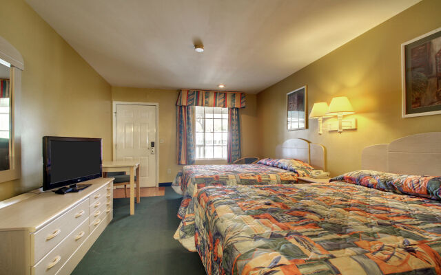 Key West Inn - Childersburg