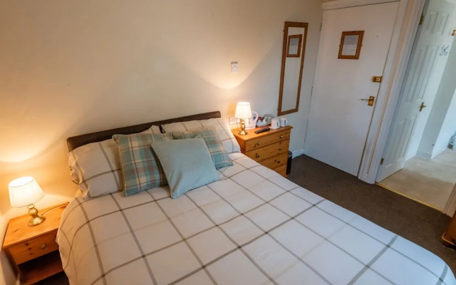 Aarondale Guest House