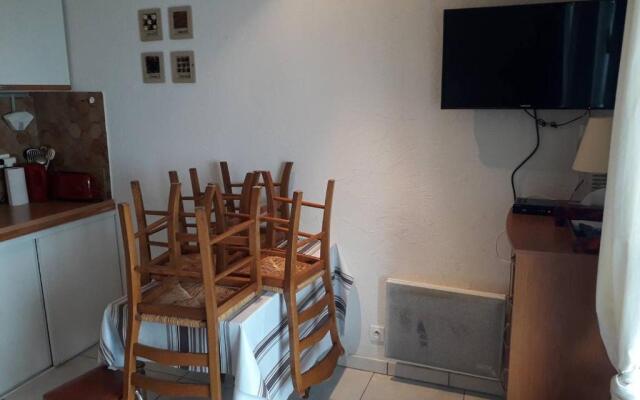 Appartement Arette, 1 pièce, 6 personnes - FR-1-602-88