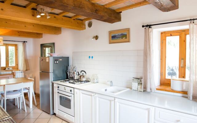 Home set in Olive Grove With Stunning Views