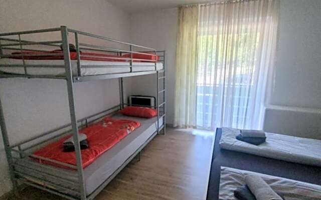 Ryan Apartament mit Netflix