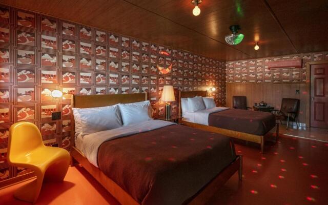 The Dive Motel & Swim Club