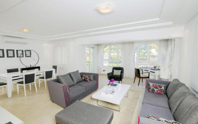 Flowers Apartment