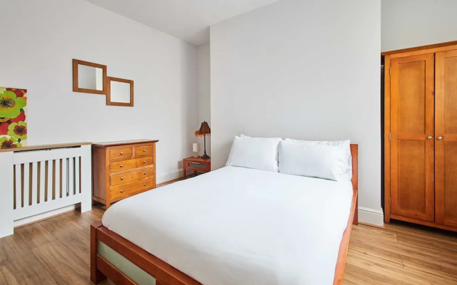 Host Stay Trinity Road Apartment