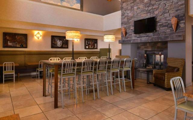 Red Lion Inn & Suites Phoenix/Tempe - Asu