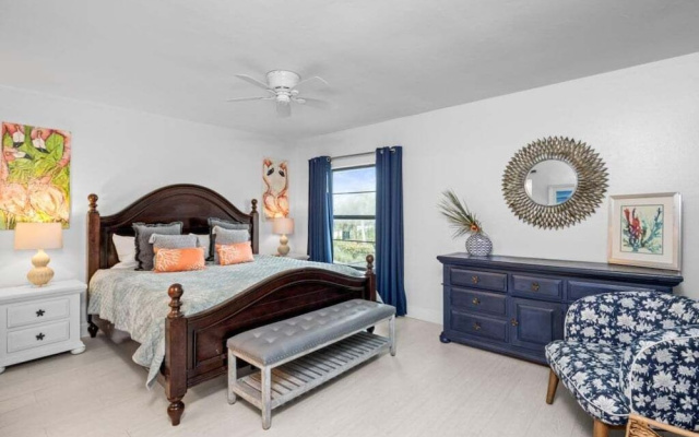 Coquina Beach 4f 3 Bedroom Condo