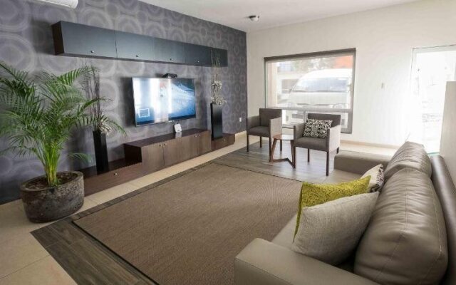 Redwood Villas Extended Stay