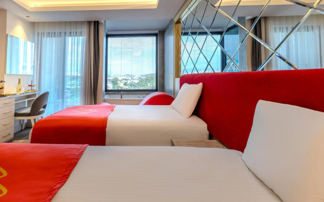 Granada Luxury Red