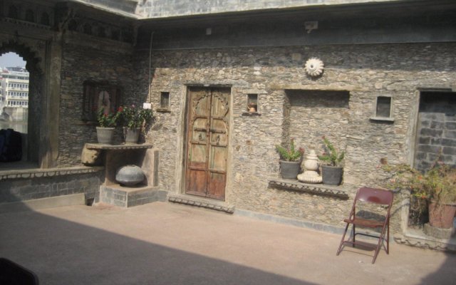 Lal Ghat Guest House