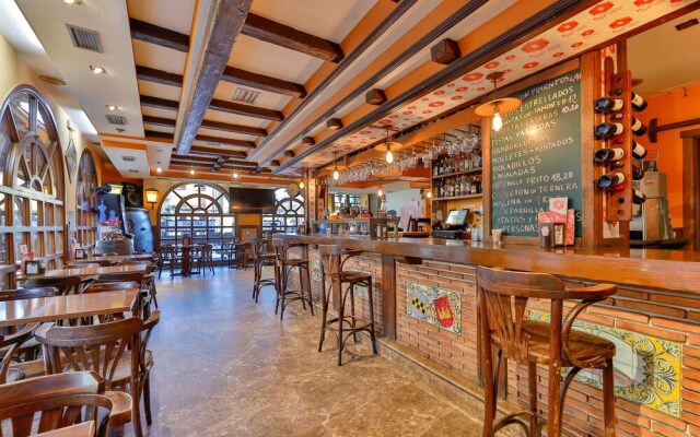 Hostería El Bodegón De Gredos