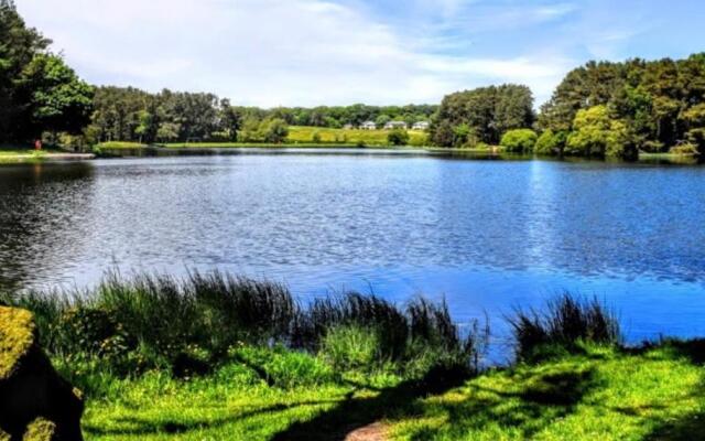 Tranquil accommodation in a great location.
