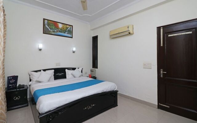 OYO 10878 Unitech Cyber Park