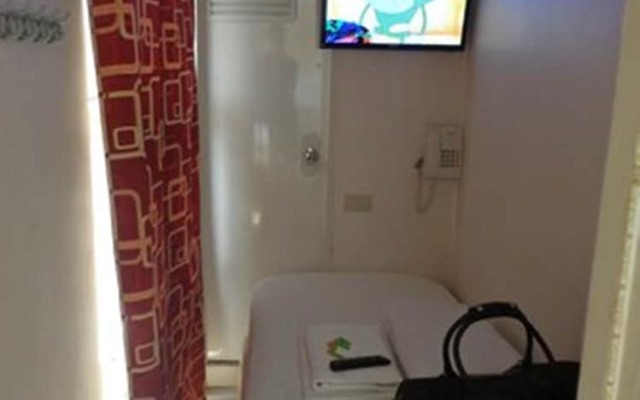 D' Morvie Suites- Davao