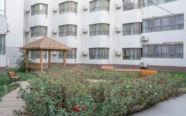 Qianhai Hotel